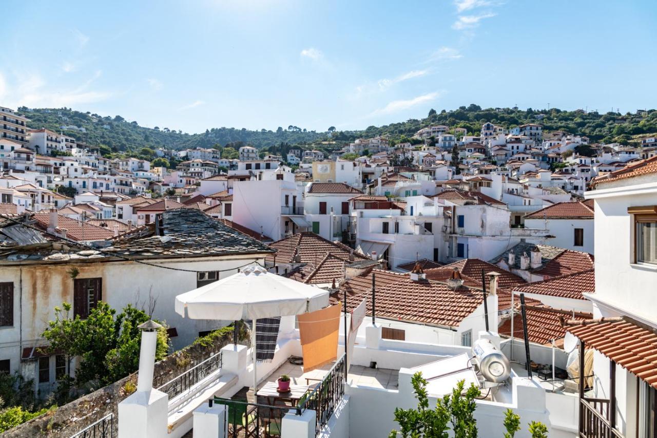 Traditional House Skopelos Town Exterior photo