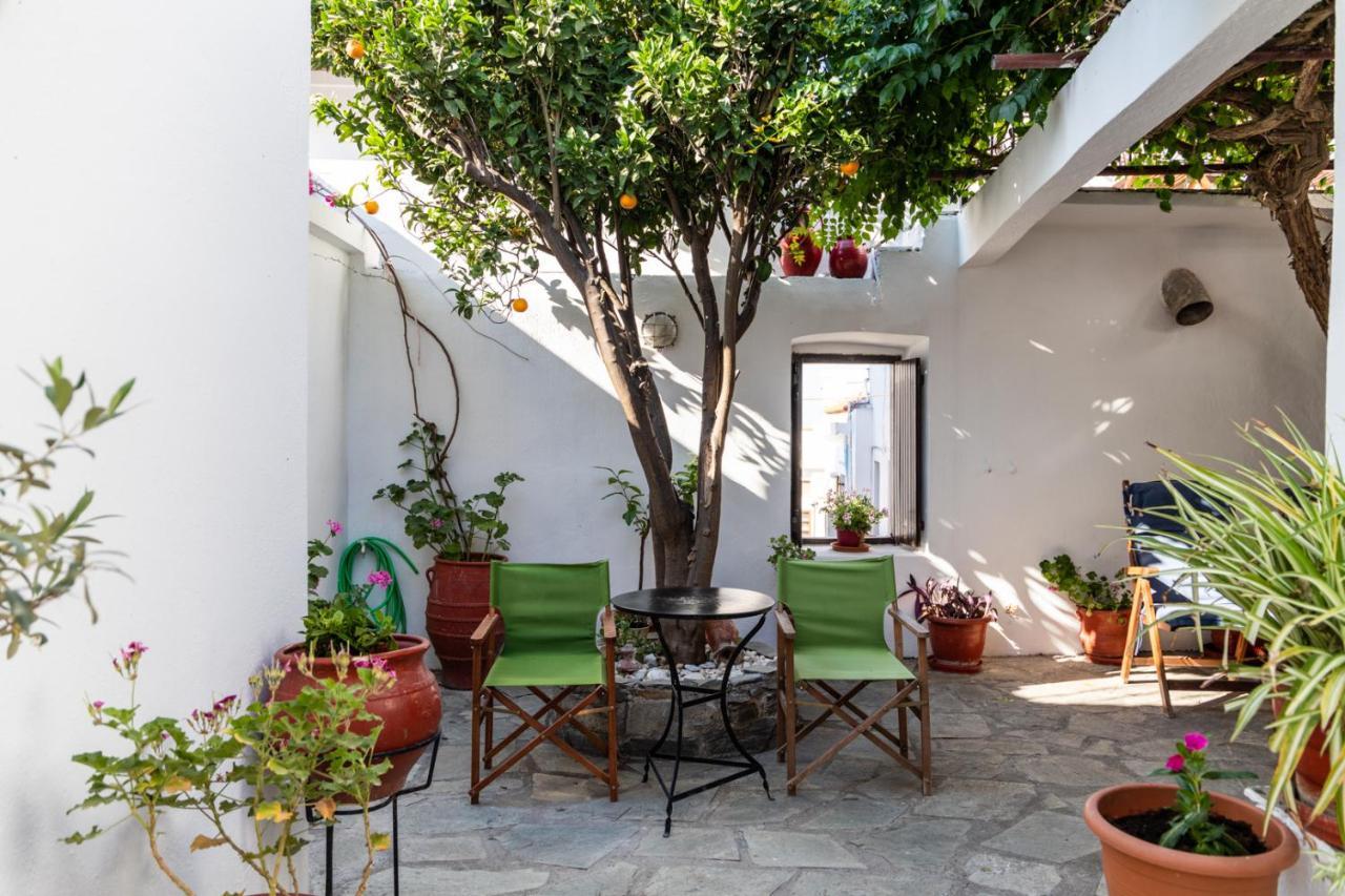 Traditional House Skopelos Town Exterior photo
