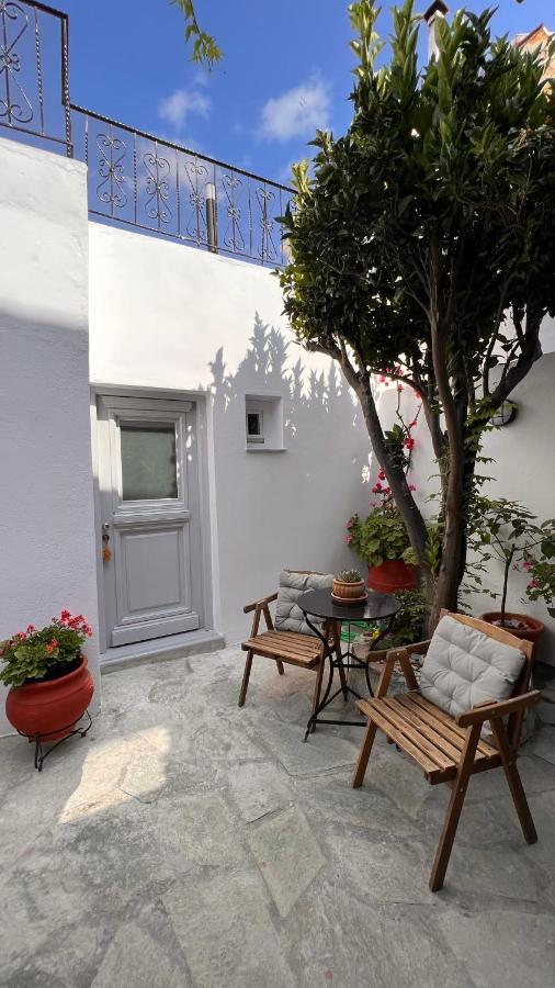 Traditional House Skopelos Town Exterior photo